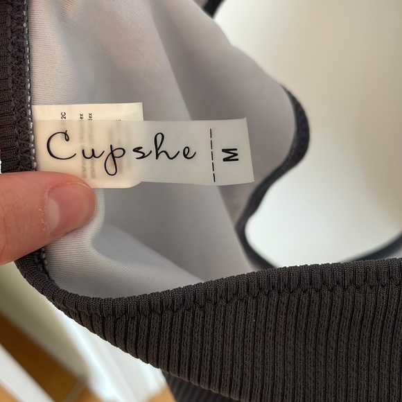 Cupshe Cut Out One Piece - Picture 5 of 6